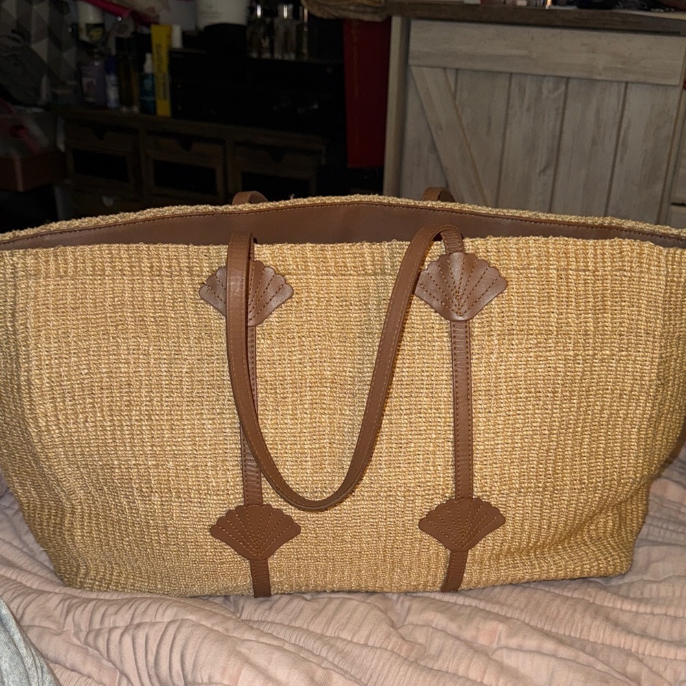 Chic Tan Woven Tote with Brown Accents - Picture 2 of 11